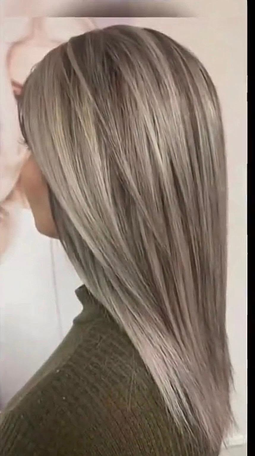 Highlights plateados con base oscura por Grace Glamour