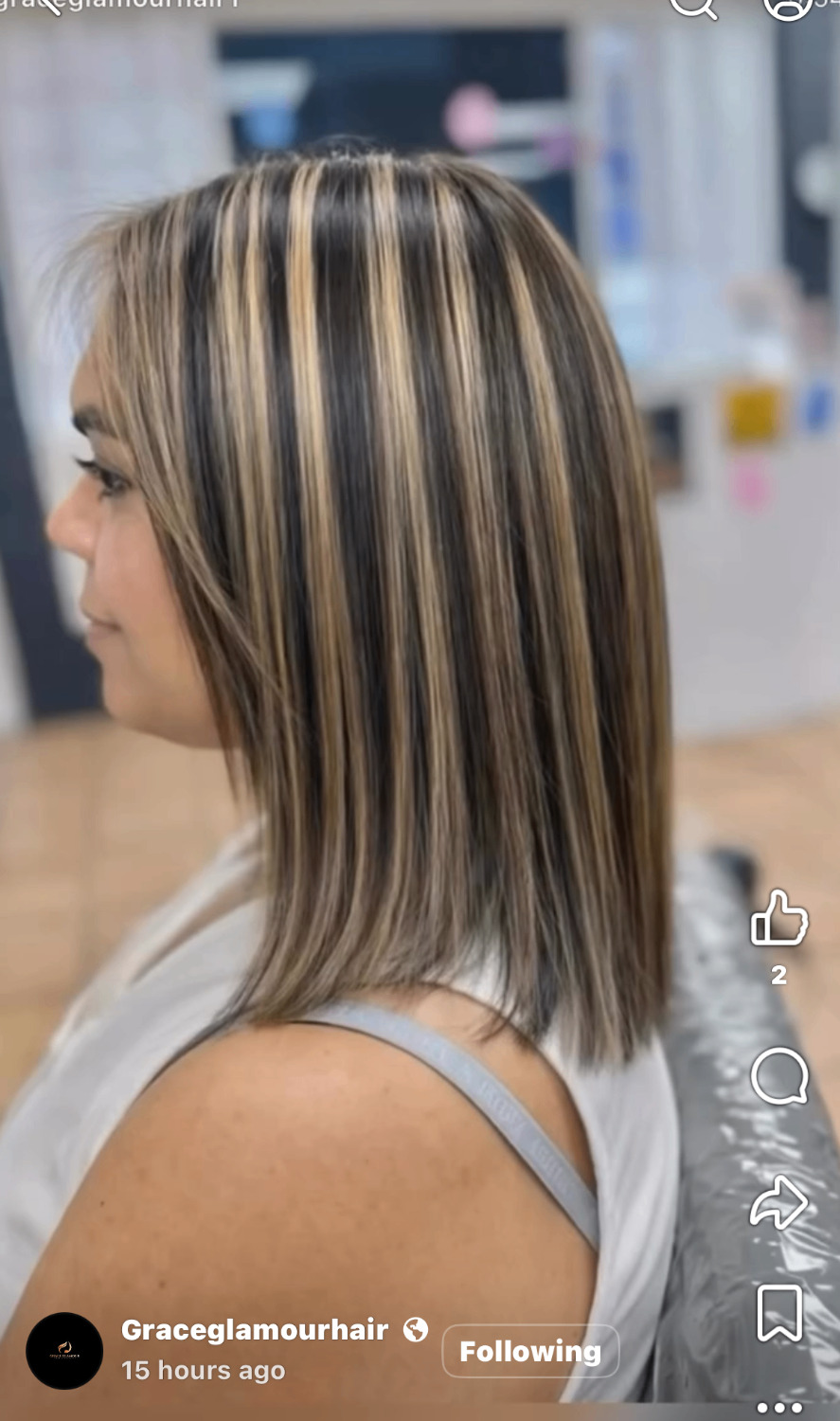 Highlights contraste rubio dorado por Grace